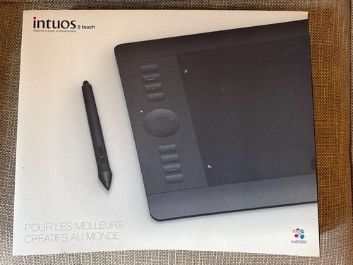Wacom intuos touch medium - 5,