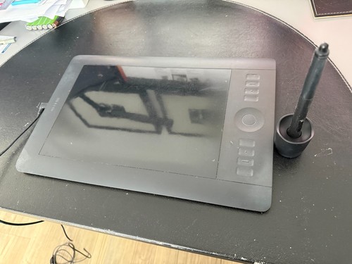 Wacom intuos touch medium - intuos,